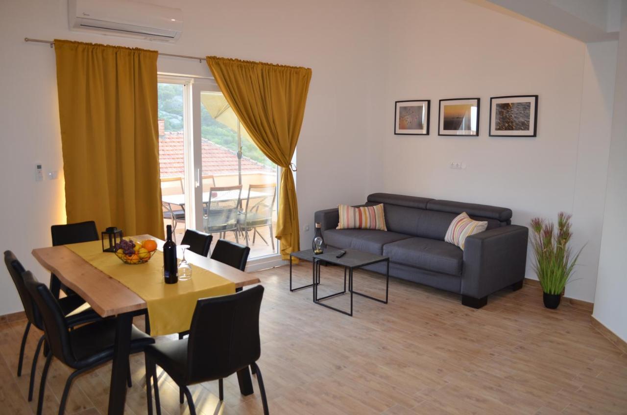 Apartmani V&V - New Apartments Murter Exterior foto